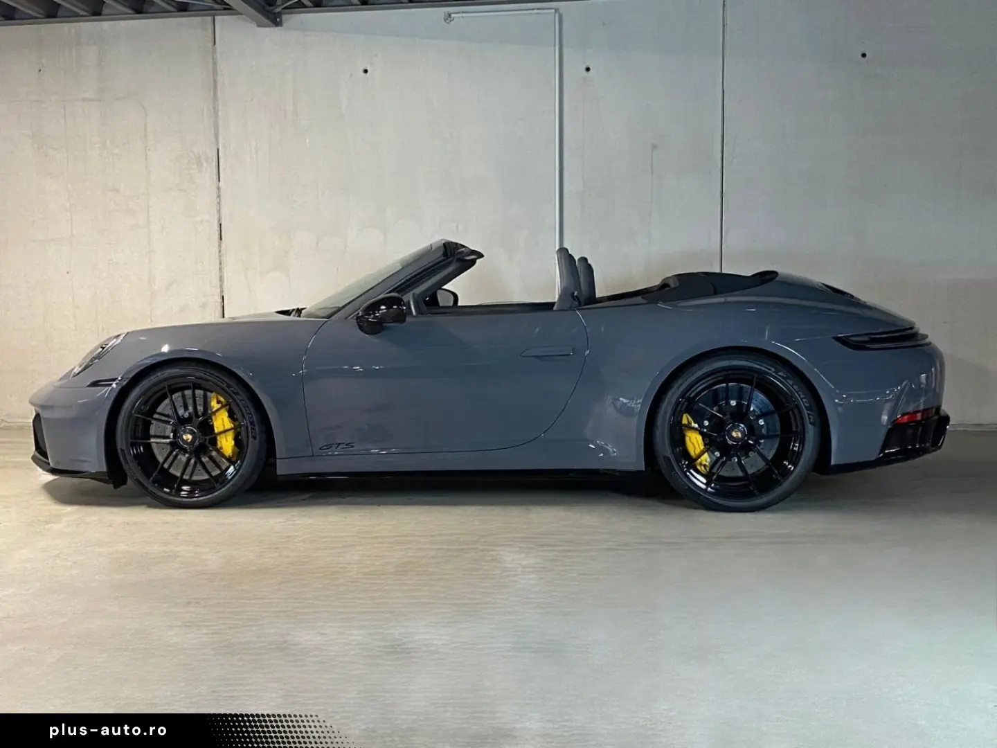 PORSCHE 992 (911) Carrera 4 GTS Cabrio  PCCB  Burmester