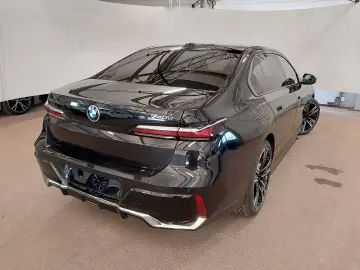 BMW 740 d xDrive M Sport  SKY LOUNGE