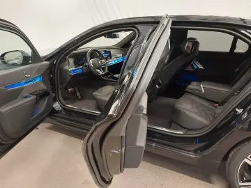 BMW 740 d xDrive M Sport  SKY LOUNGE