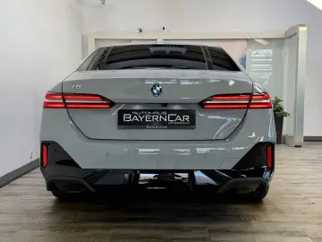 BMW i5 xDrive40 M Sport ACC 360 FahrwerkProfessional