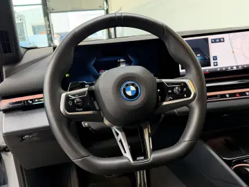 BMW i5 xDrive40 M Sport ACC 360 FahrwerkProfessional