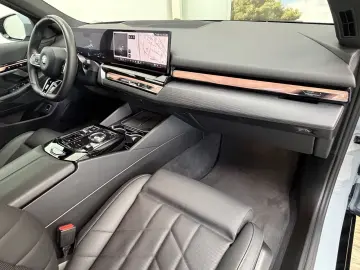 BMW i5 xDrive40 M Sport ACC 360 FahrwerkProfessional