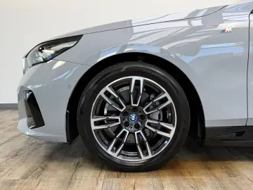 BMW i5 xDrive40 M Sport ACC 360 FahrwerkProfessional