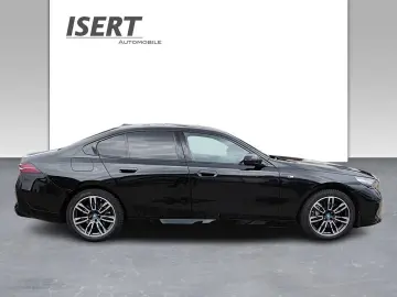 BMW i5 xDrive40 Lim. M SPORT A. H&K adLED LIVE PROF