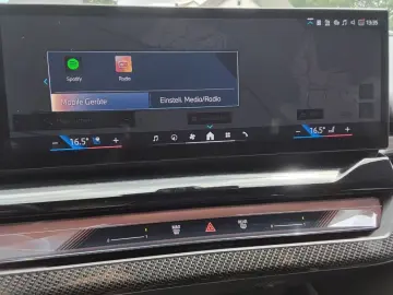 BMW i5 xDrive40 Lim. M SPORT A. H&K adLED LIVE PROF