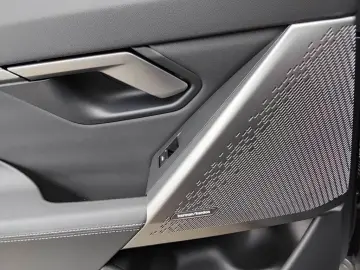 BMW i5 xDrive40 Lim. M SPORT A. H&K adLED LIVE PROF