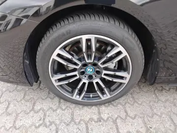 BMW i5 xDrive40 Lim. M SPORT A. H&K adLED LIVE PROF