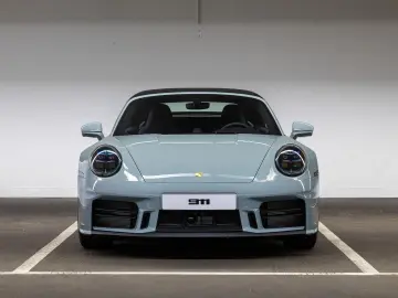 Porsche 911 Carrera Cabriolet (992)