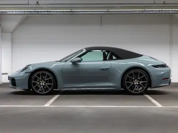 Porsche 911 Carrera Cabriolet (992)