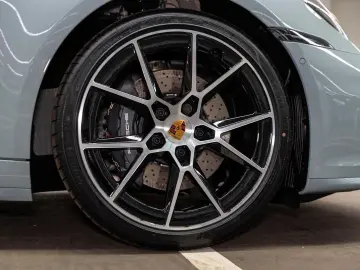 Porsche 911 Carrera Cabriolet (992)