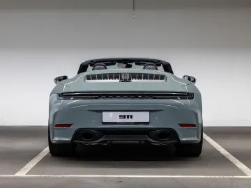Porsche 911 Carrera Cabriolet (992)