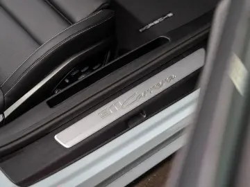 Porsche 911 Carrera Cabriolet (992)