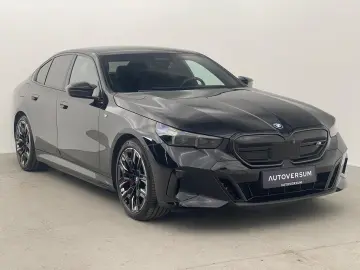 BMW i5 M60 xDrive M Sport LASER PANO AHK B&W HUD