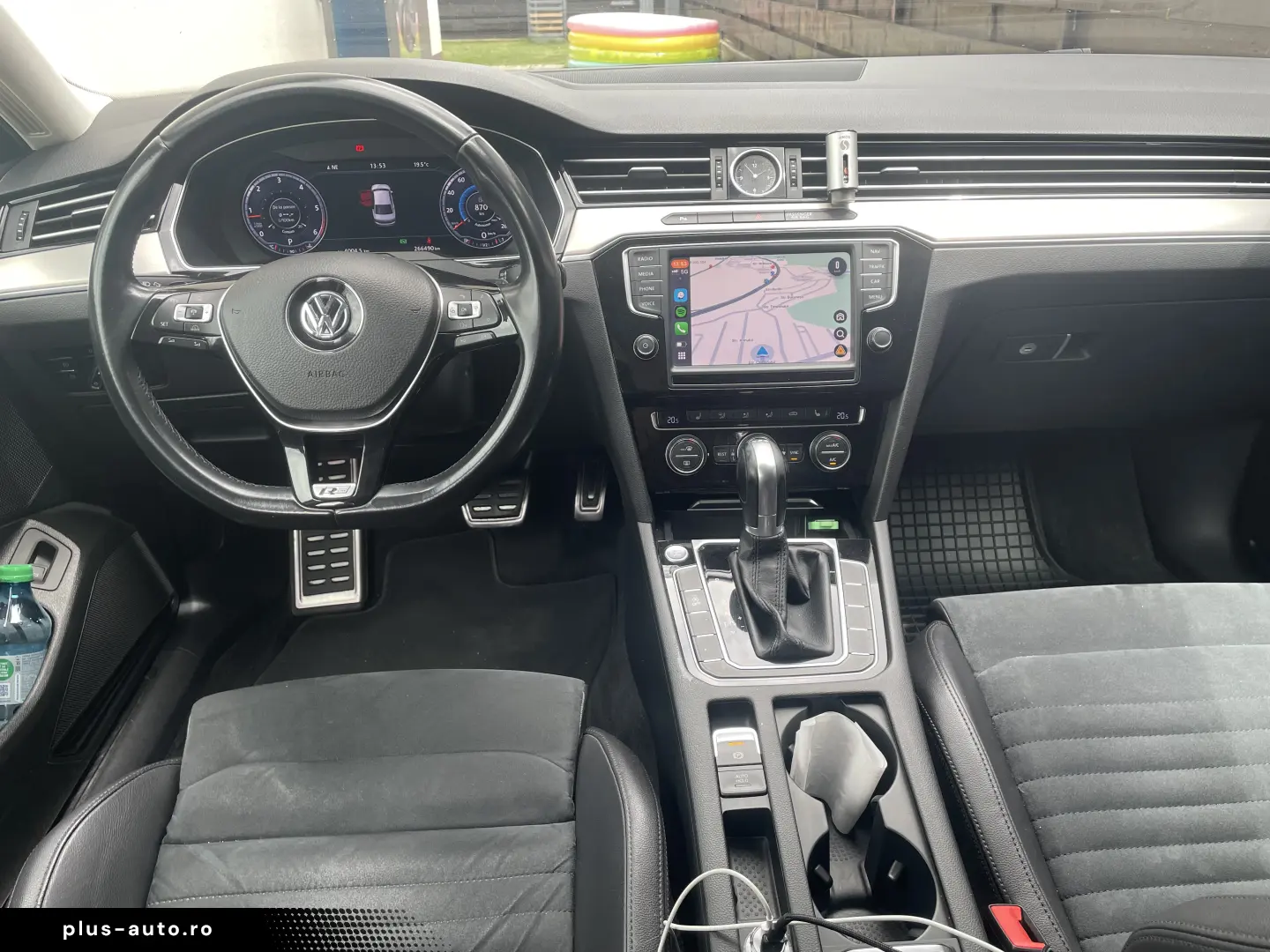 VOLKSWAGEN Passat 2025 — imagine 6