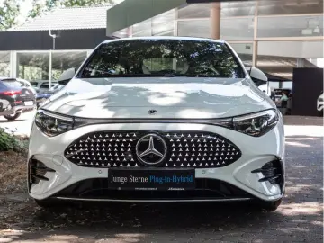 MERCEDES-BENZ CLA 350 4M AMG-Sport LED Cam Pano AHK …
