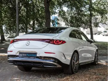 MERCEDES-BENZ CLA 350 4M AMG-Sport LED Cam Pano AHK …