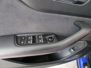 Audi RS Q8 quattro Pano AHK RFK B&O LUFT Mem