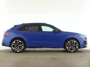 Audi RS Q8 quattro Pano AHK RFK B&O LUFT Mem