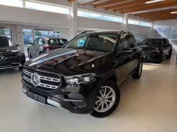 MERCEDES-BENZ GLE300 d 4M DISTR Pano AHK 360