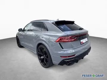 Audi RSQ8 TFSI quattro TOW BAR 305km h B&O HUD