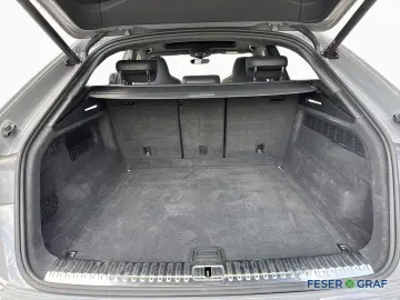 Audi RSQ8 TFSI quattro TOW BAR 305km h B&O HUD