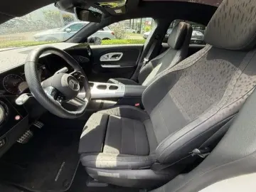 MERCEDES-BENZ CLA 350 4MATIC mit EQ Technologie AMG Line
