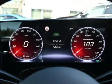 MERCEDES-BENZ CLA 350 4M AMG Sport Advanced  LED BT MEMORY