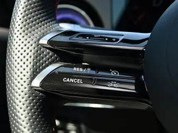 MERCEDES-BENZ CLA 350 4M AMG Sport Advanced  LED BT MEMORY