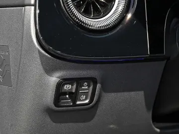 MERCEDES-BENZ CLA 350 4M AMG Sport Advanced  LED BT MEMORY