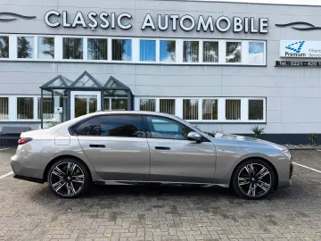 BMW 740d xDrive M Sport Pro Fond Entert UPE 171.951€