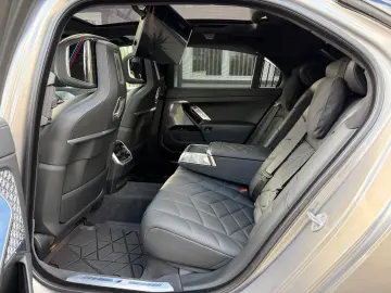 BMW 740d xDrive M Sport Pro Fond Entert UPE 171.951€