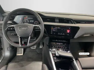 AUDI Q8 Sportback e-tron S line 55 e-tron quattro 300