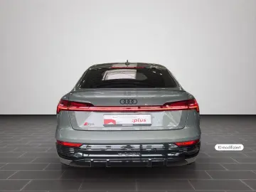 AUDI Q8 Sportback e-tron S line 55 e-tron quattro 300