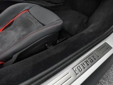 FERRARI 296 GTS