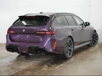 BMW M5 Touring INDIVIDUAL CARBON PANO B&W SOUND