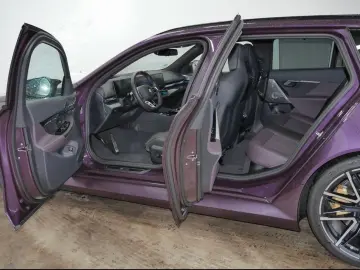 BMW M5 Touring INDIVIDUAL CARBON PANO B&W SOUND