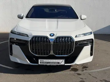 BMW i7 eDrive50 M SPORT KRISTAL KAMERA ACC ICONIC