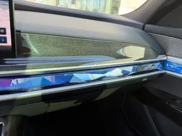 BMW i7 eDrive50 M SPORT KRISTAL KAMERA ACC ICONIC