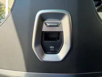 BMW i7 eDrive50 M SPORT KRISTAL KAMERA ACC ICONIC