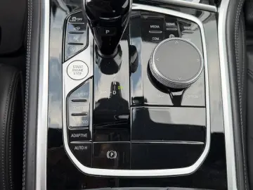 BMW M850i xDrive Coupé LC PROF LASER ACC KAMERA