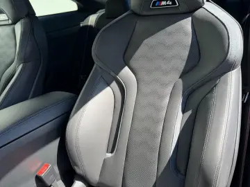 BMW M4 Competition Coupé GSD KAMERA ESITZE HK SOUND