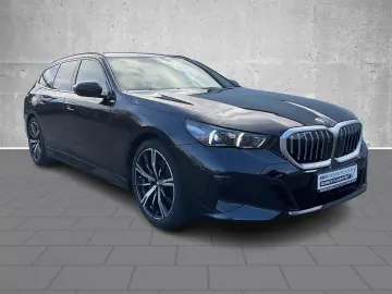 BMW 540 d xDrive M Sportpaket HUD StandHZG AHK Pano