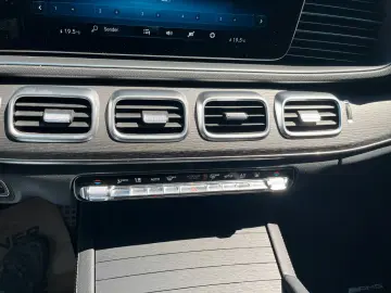 MERCEDES-BENZ GLE400d AMG STANDHZ AHK LEDER PANO BURM 21