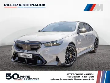 BMW M5 xDrive INDIVIDUAL UPE 181.100 - 0 5% 360  B&W