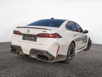 BMW M5 xDrive INDIVIDUAL UPE 181.100 - 0 5% 360  B&W