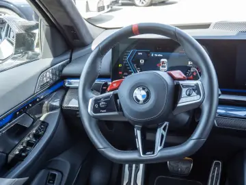 BMW M5 xDrive INDIVIDUAL UPE 181.100 - 0 5% 360  B&W
