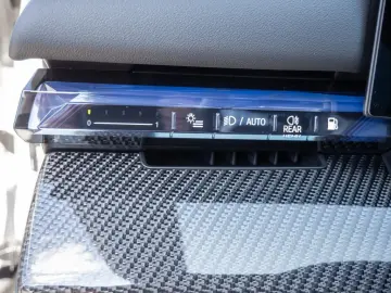 BMW M5 xDrive INDIVIDUAL UPE 181.100 - 0 5% 360  B&W