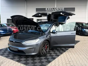 TESLA MODEL X PLAID   MATRIX LED   AI  COMPUTER 4   22