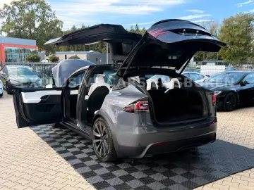 TESLA MODEL X PLAID   MATRIX LED   AI  COMPUTER 4   22