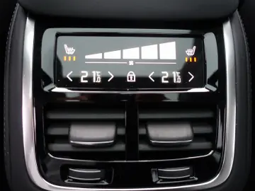 VOLVO XC90 Ultra T8 AWD Plug-in Hybrid B&W FourC Pano